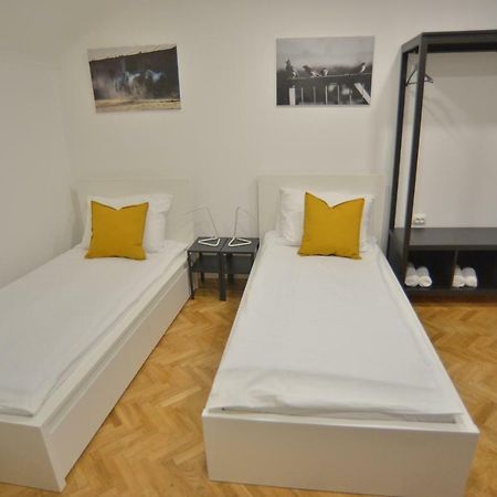 Apartman Lena Dakovo Exterior photo